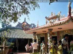 Chùa Cổ Thạch - Không Gian Huyền Bí Của Ngôi Chùa 200 Tuổi