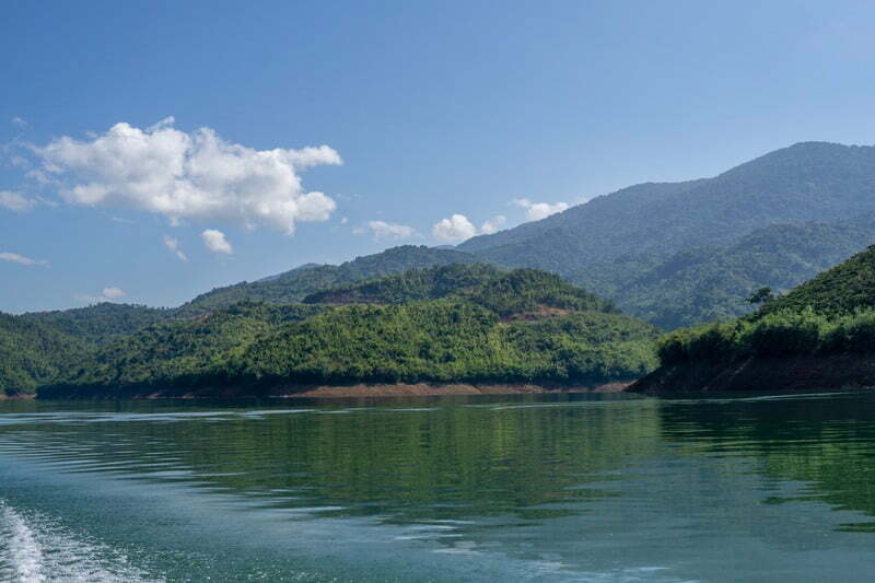 Đến hồ Tà Đùng khám phá vẻ đẹp đầy khoáng đạt của thiên nhiên