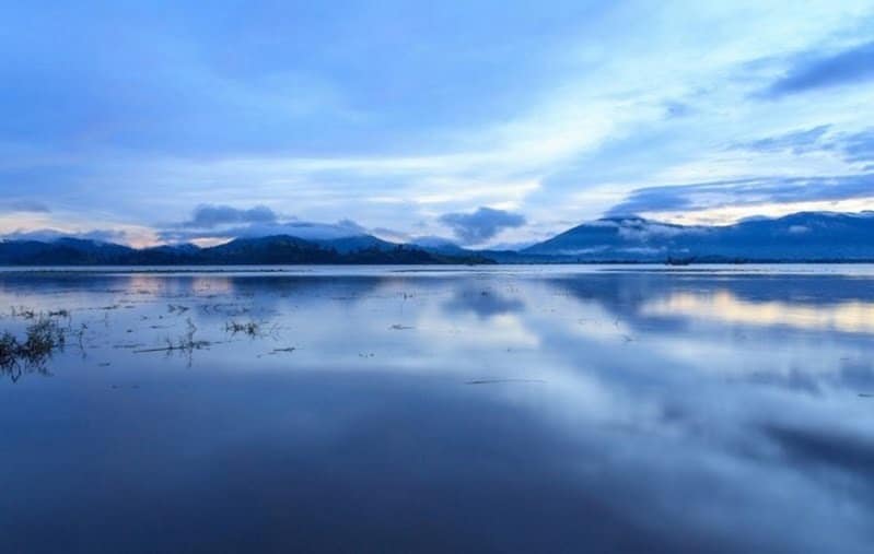 Hồ Lắk – vẻ đẹp lãng mạn yên bình giữa Tây Nguyên đại ngàn