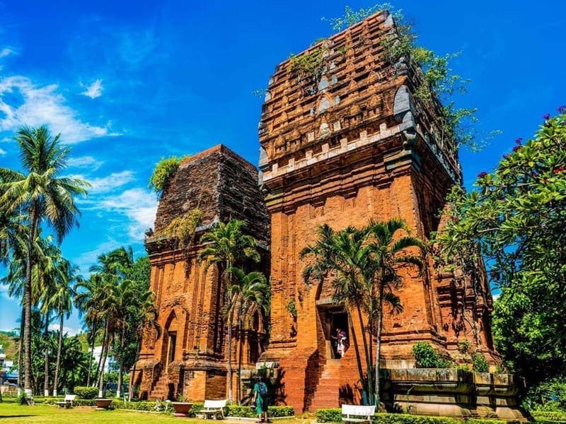 Tháp Cổ nghìn năm với kiến trúc độc đáo tại vùng đất Quy Nhơn