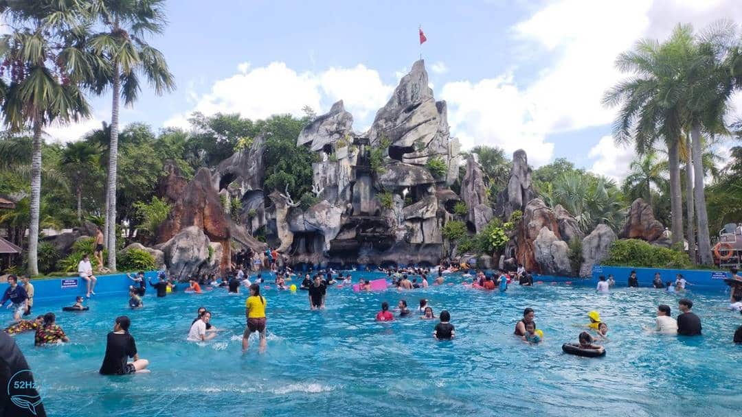 Khu vui chơi dưới nước tại khu du lịch Long Điền Sơn