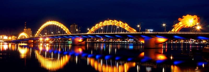 Thiết kế mái vòm cơ bản nhưng không kém phần độc đáo, hiện đại của cây cầu nổi tiếng Đà Nẵng
